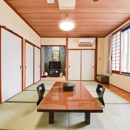 Shichijo Onsen Dome Hotell Kikuchi Exteriör bild