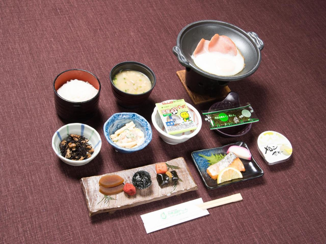 Shichijo Onsen Dome Hotell Kikuchi Exteriör bild