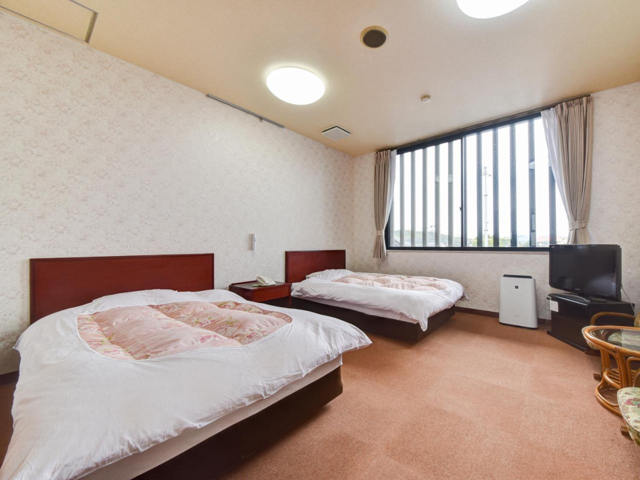 Shichijo Onsen Dome Hotell Kikuchi Exteriör bild